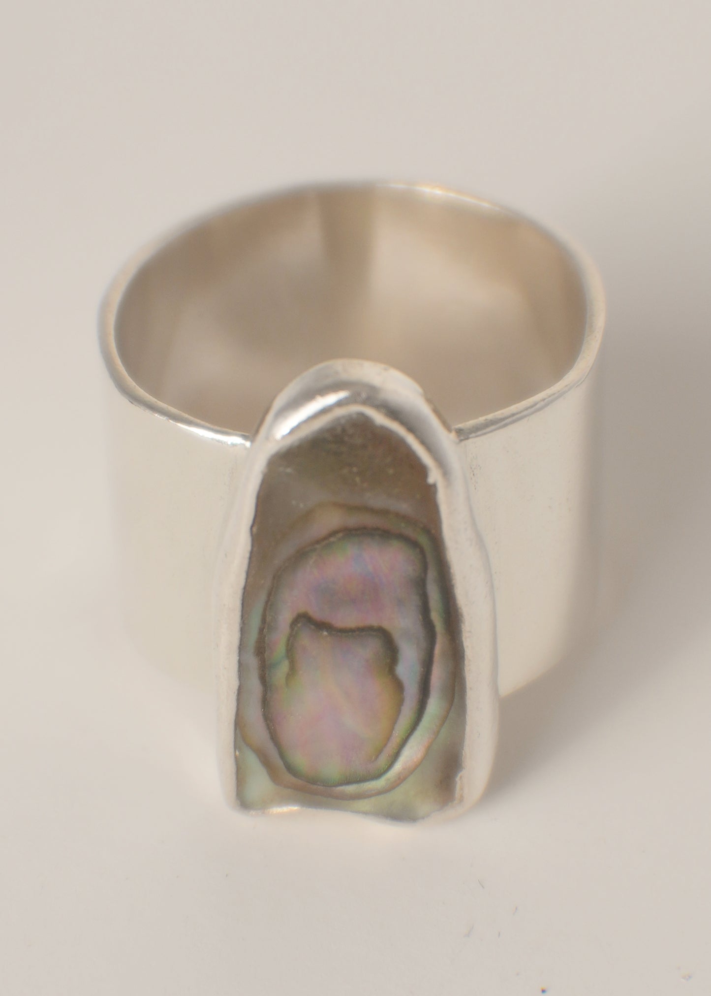 Abalone ring 7