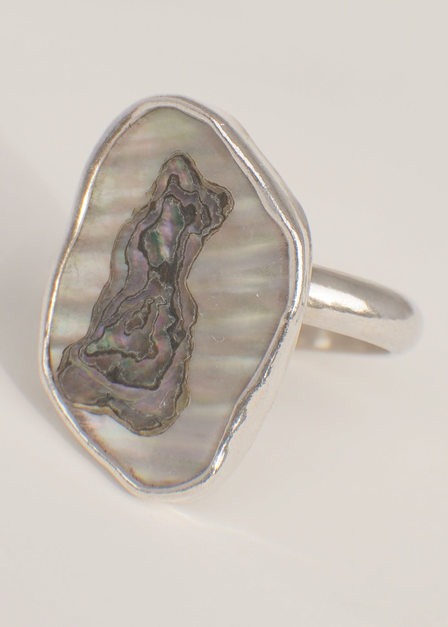 Abalone ring 8.5
