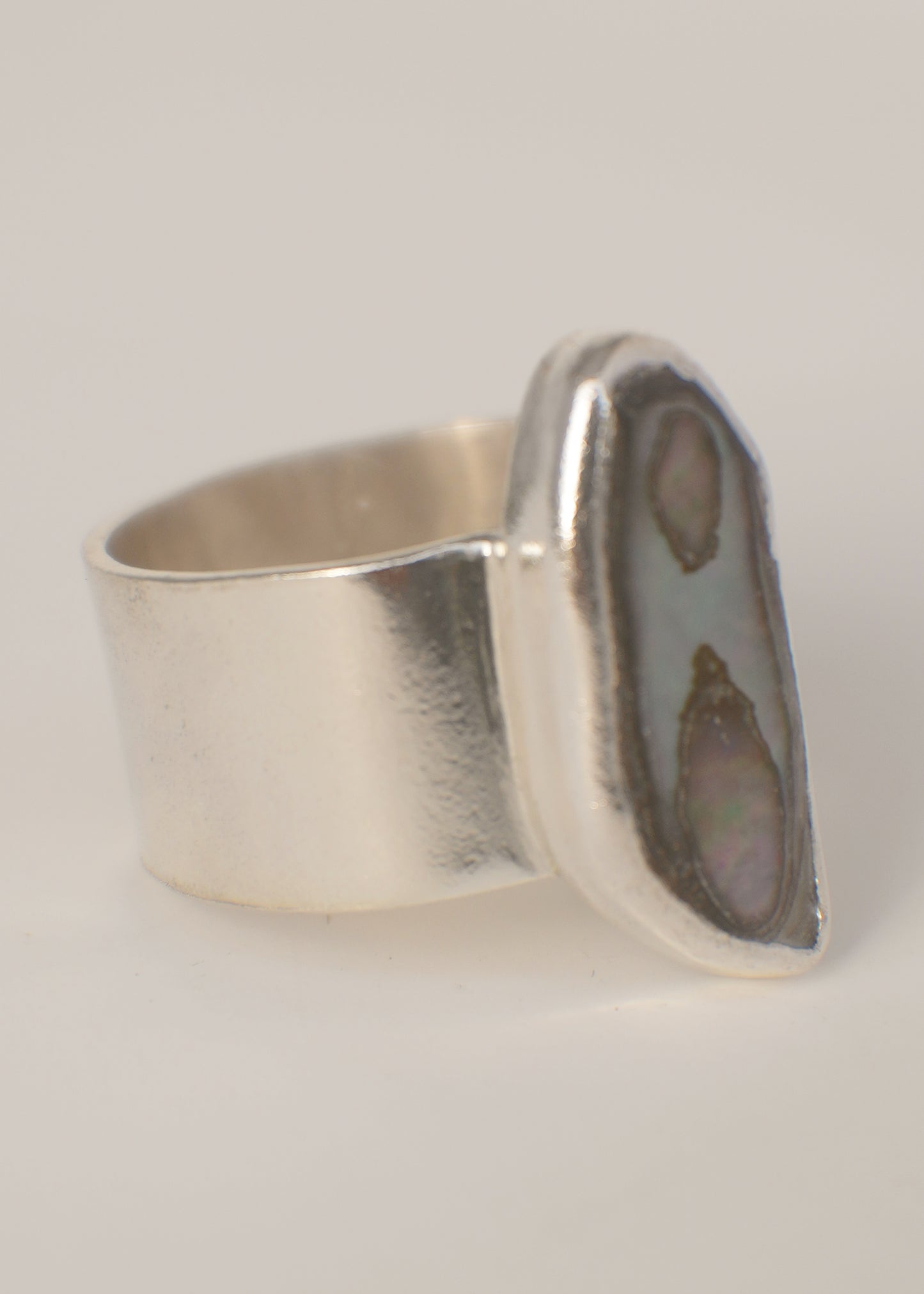 Abalone ring 8.5