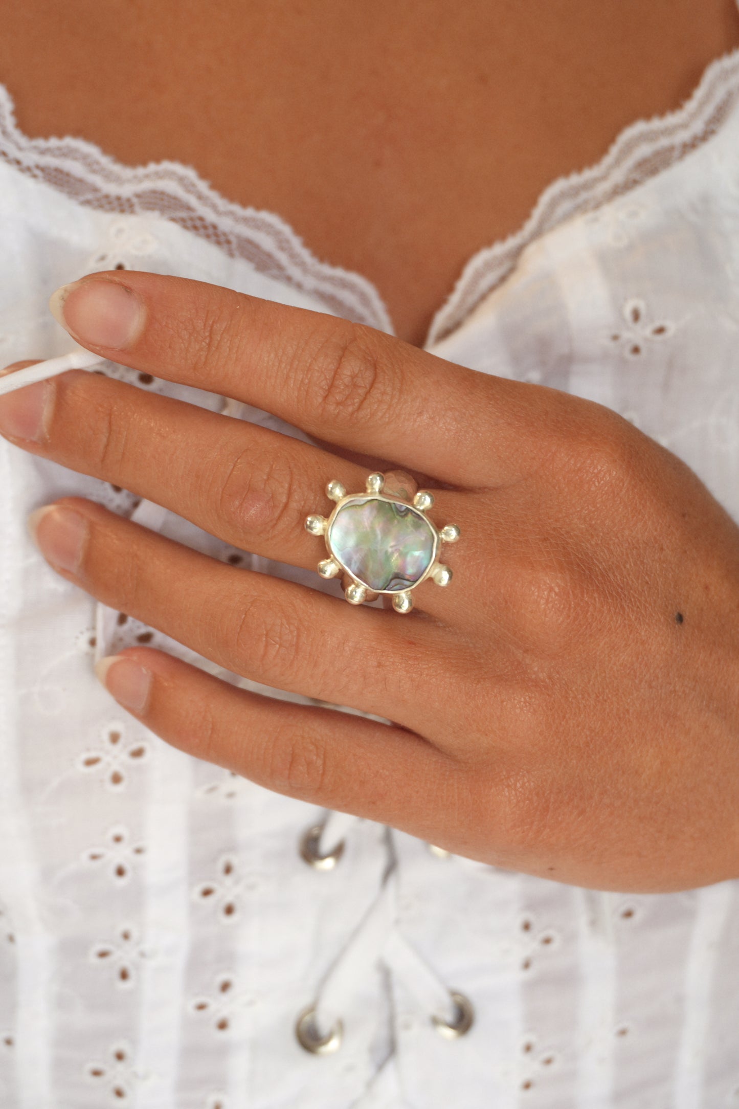 Abalone Dot Ring 7.5