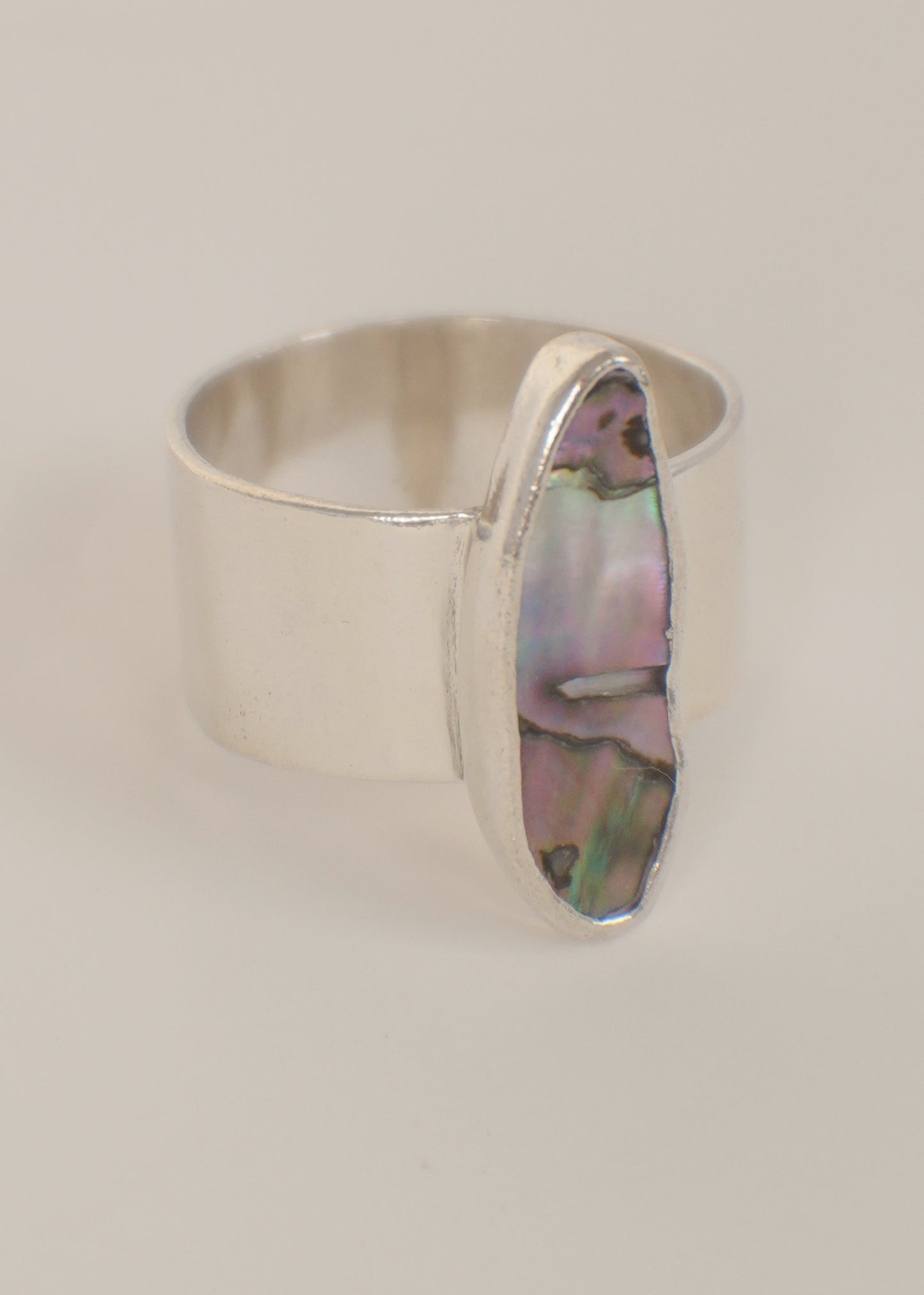 Abalone ring 9