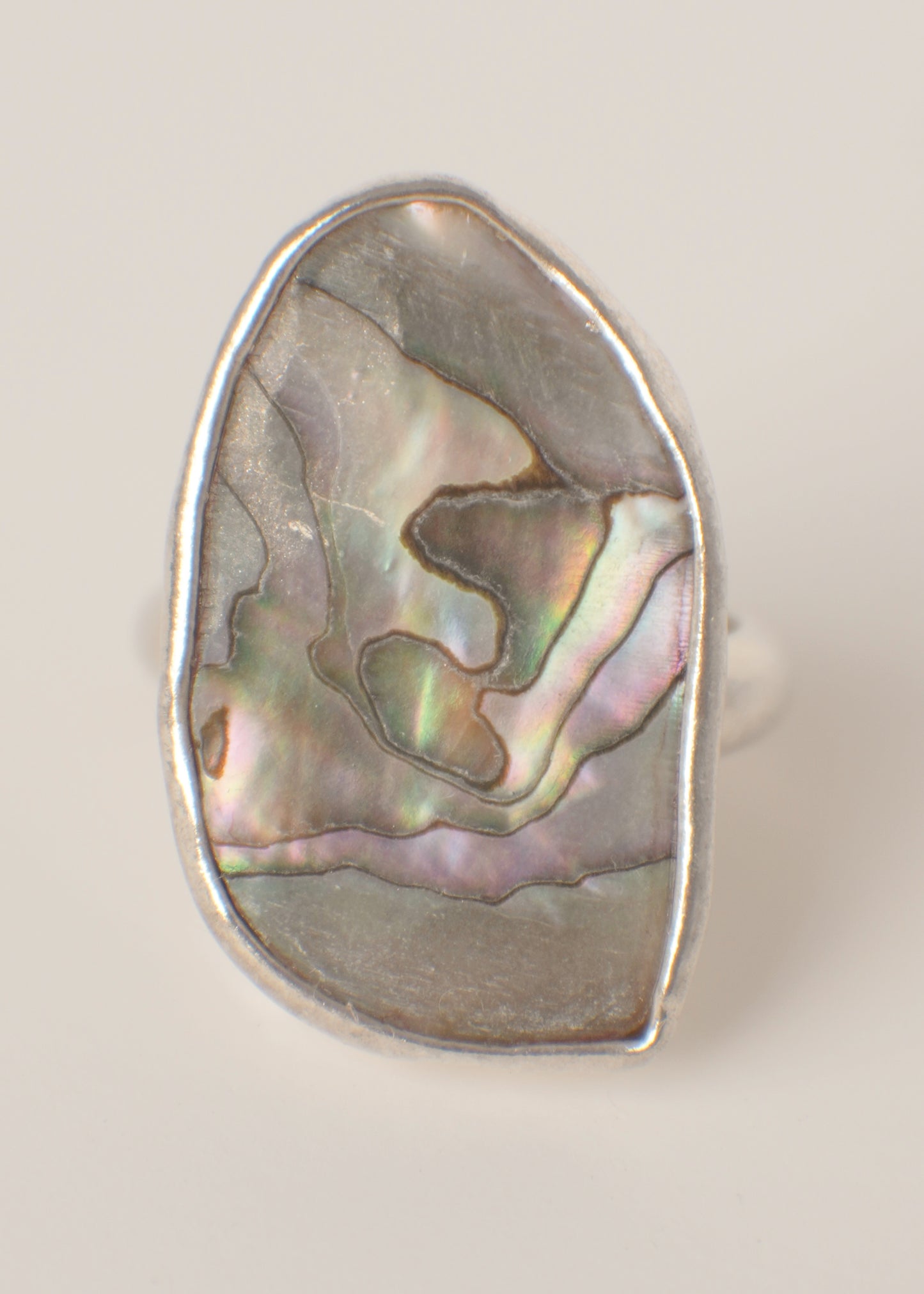 Abalone ring 8