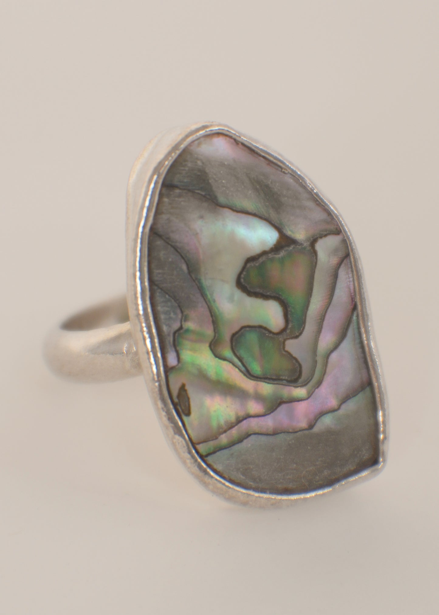 Abalone ring 8