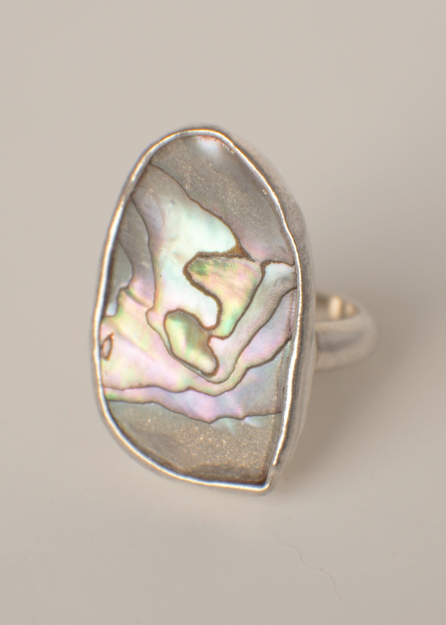 Abalone ring 8