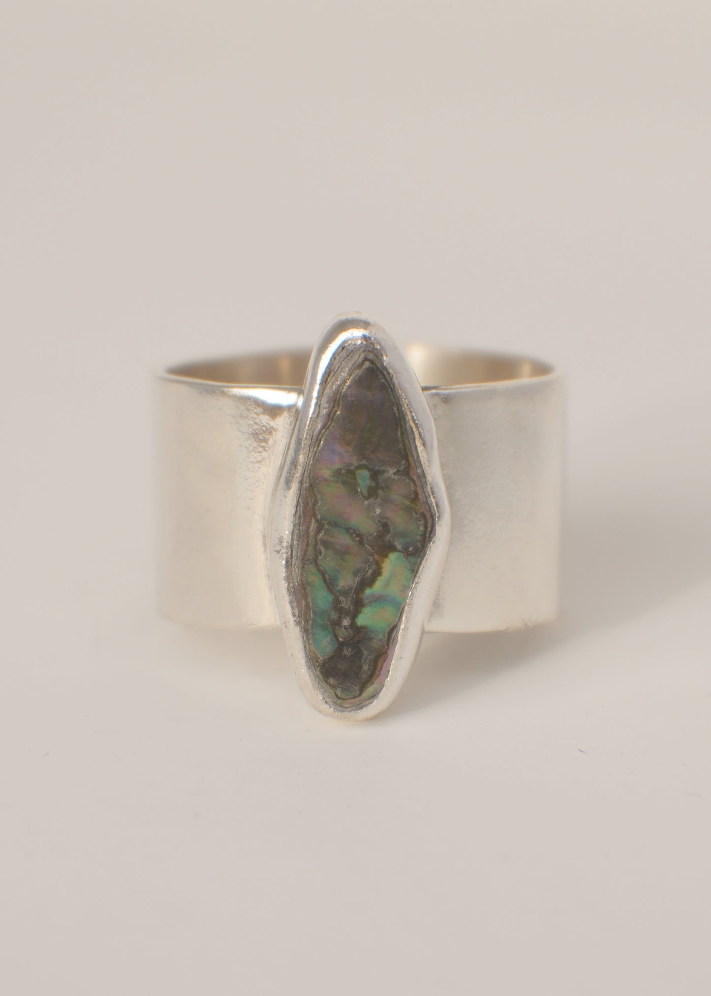 Abalone ring 8.5
