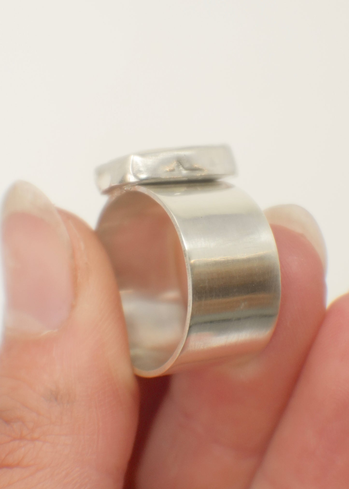 Wide Pearl Ring 8