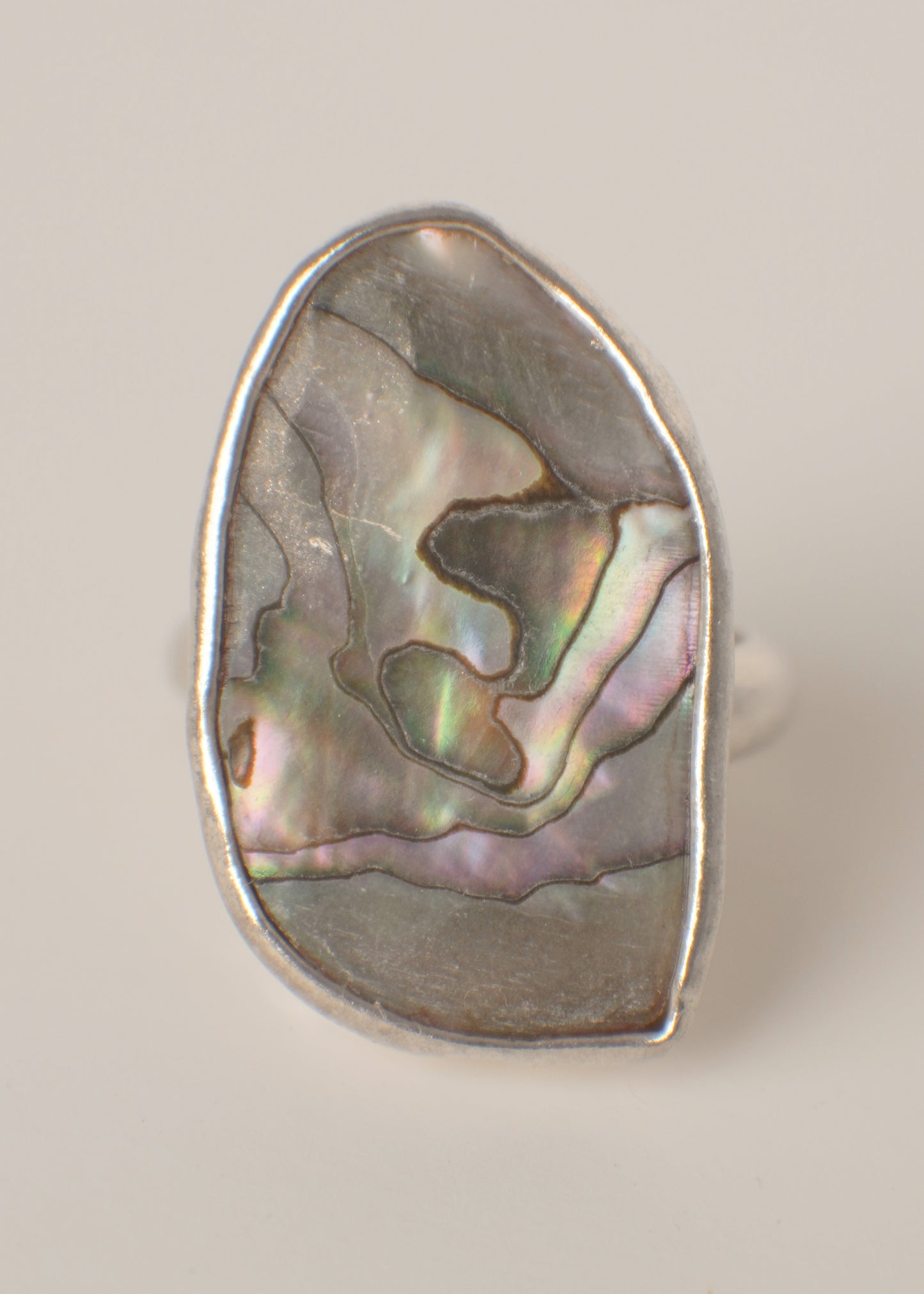 Abalone ring 8