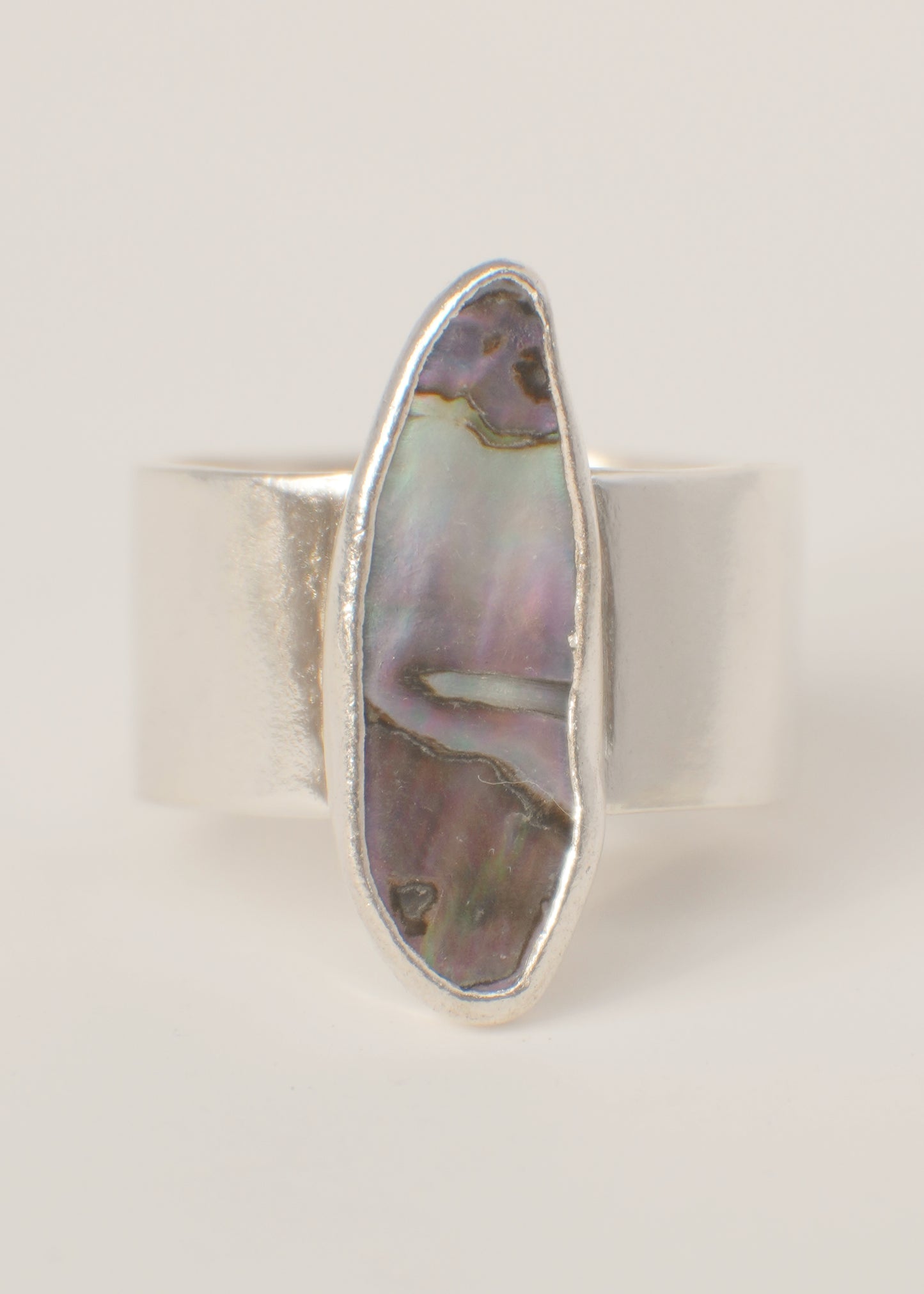 Abalone ring 9