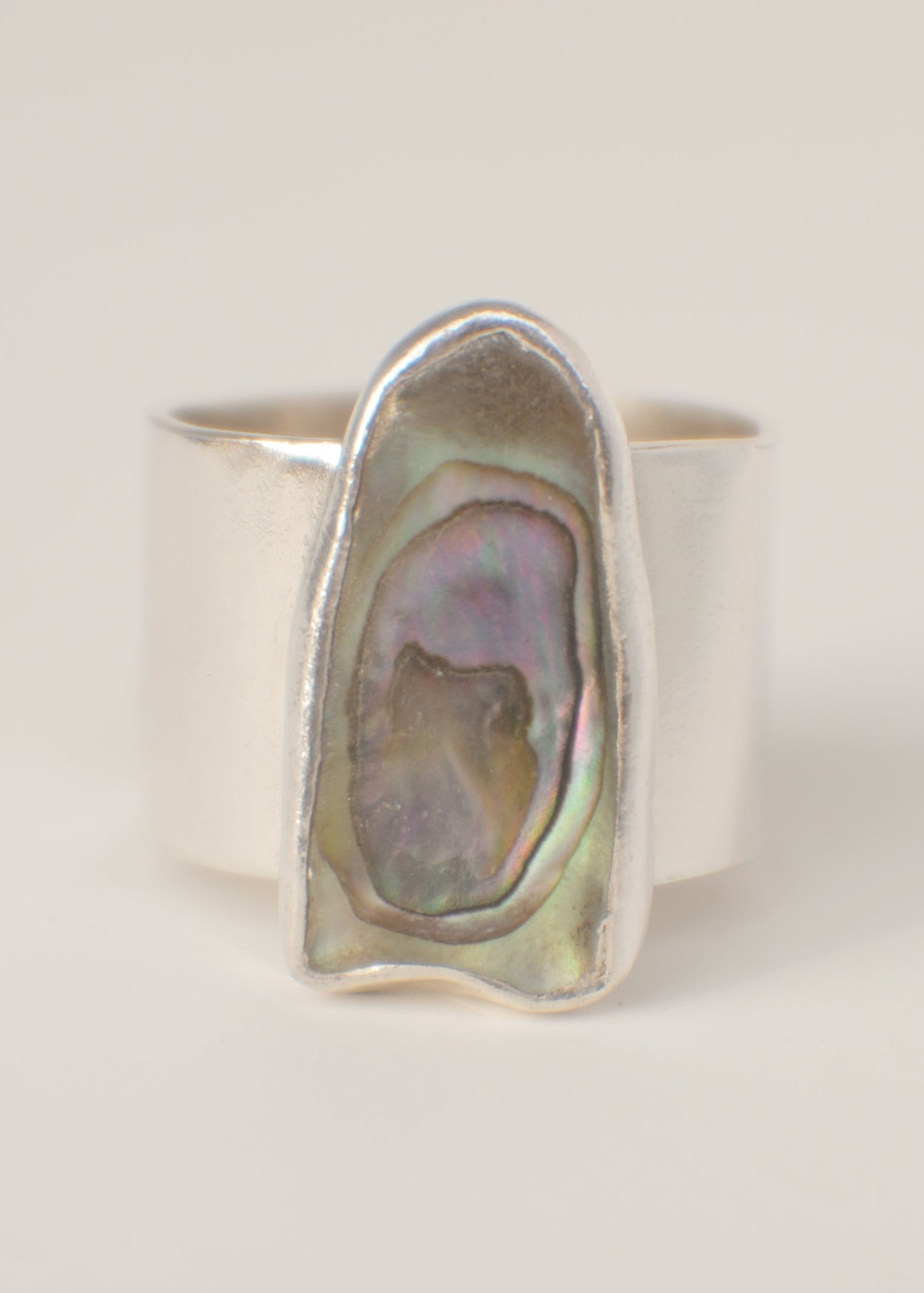 Abalone ring 7
