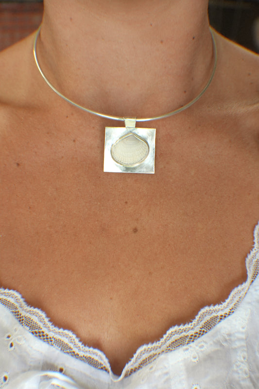 Scallop Shell Choker
