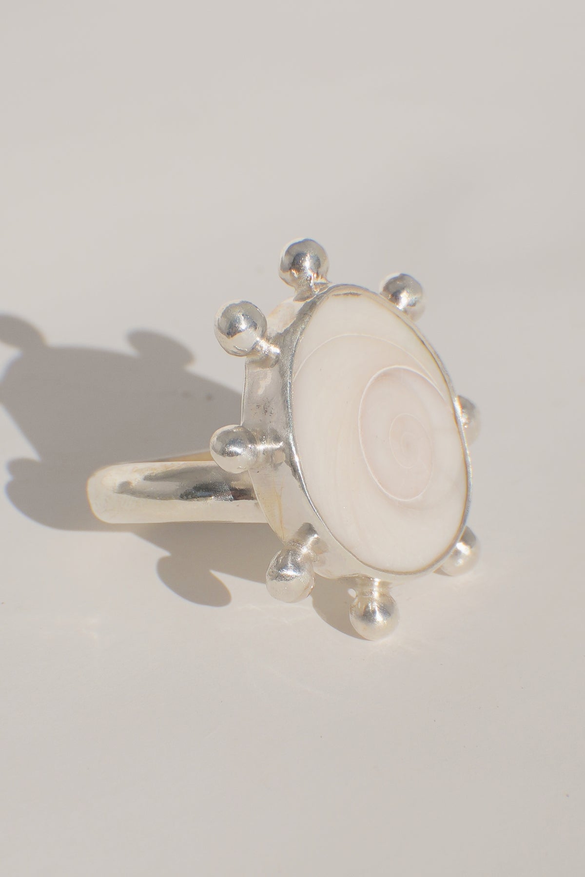 Operculum Dot Ring 7