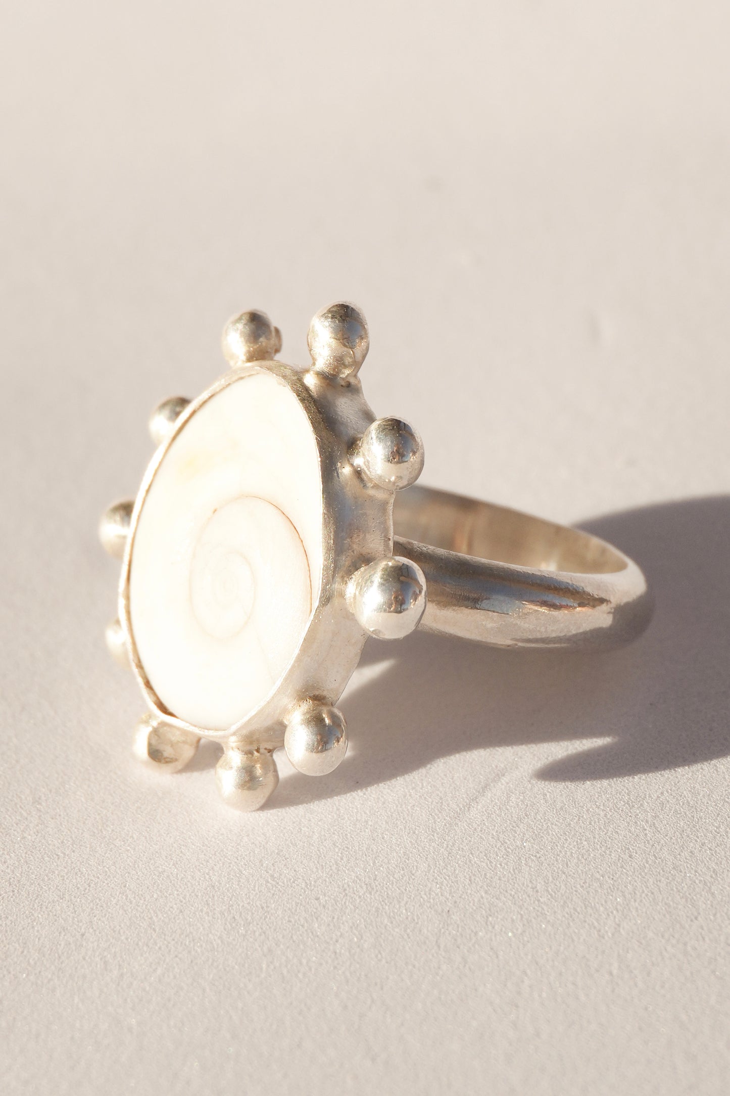 Operculum Dot Ring 6.5