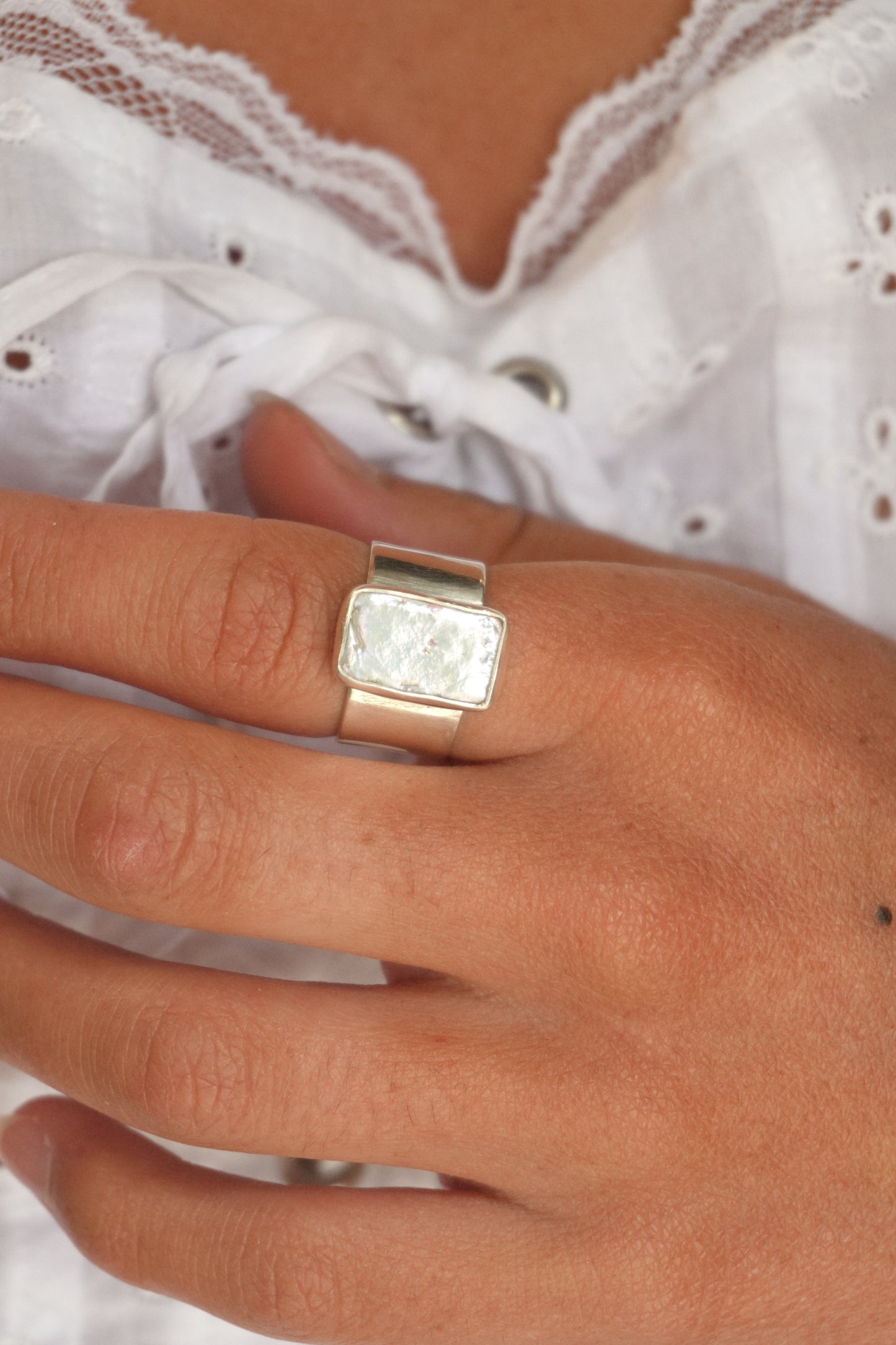 Pearl Wide Band Ring 6