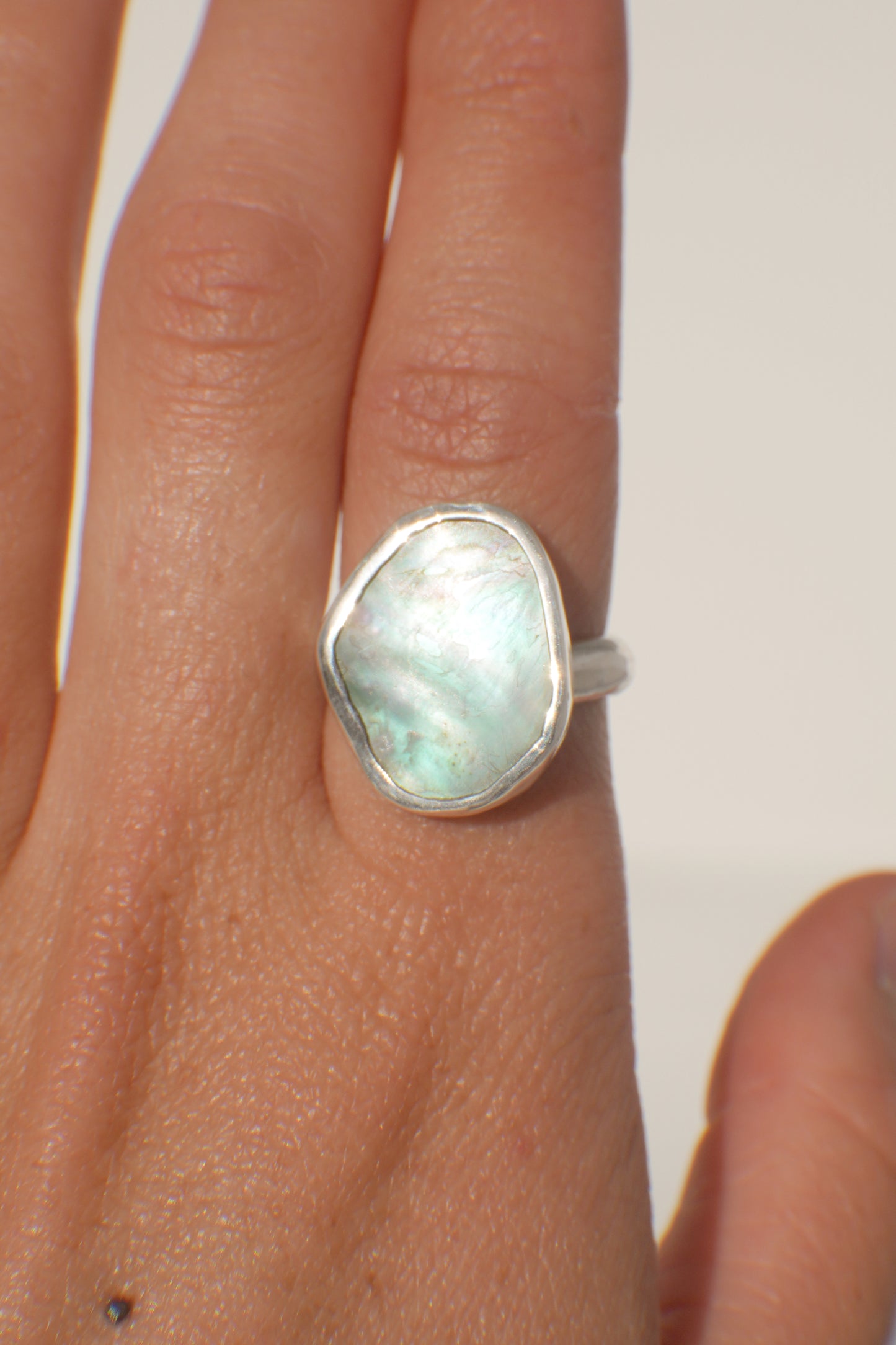 Abalone ring 6.25